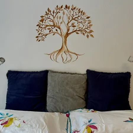 Serenity, 4 Min Walk To Center! Appartement *