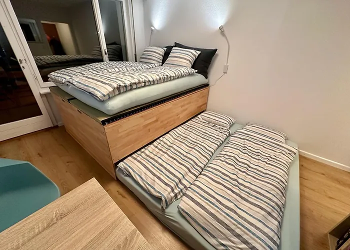 Serenity, 4 Min Walk To Center! Apartamento