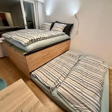 Serenity, 4 Min Walk To Center! Apartamento