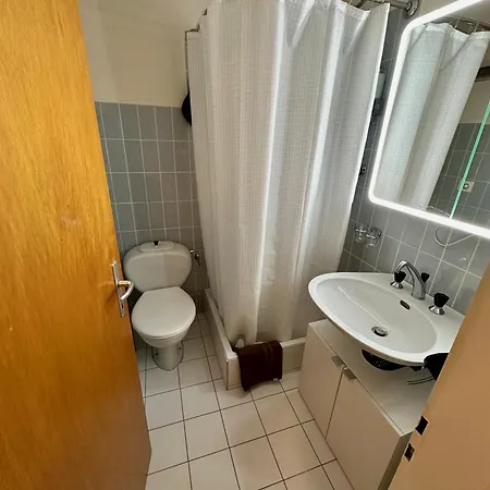 Apartment Serenity, 4 Min Walk To Center! *