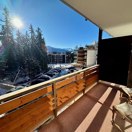 Serenity, 4 Min Walk To Center! Apartment *